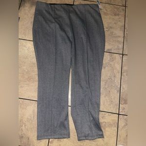 New with tags Ophelia Roe black and white plus size dress pants size 3x